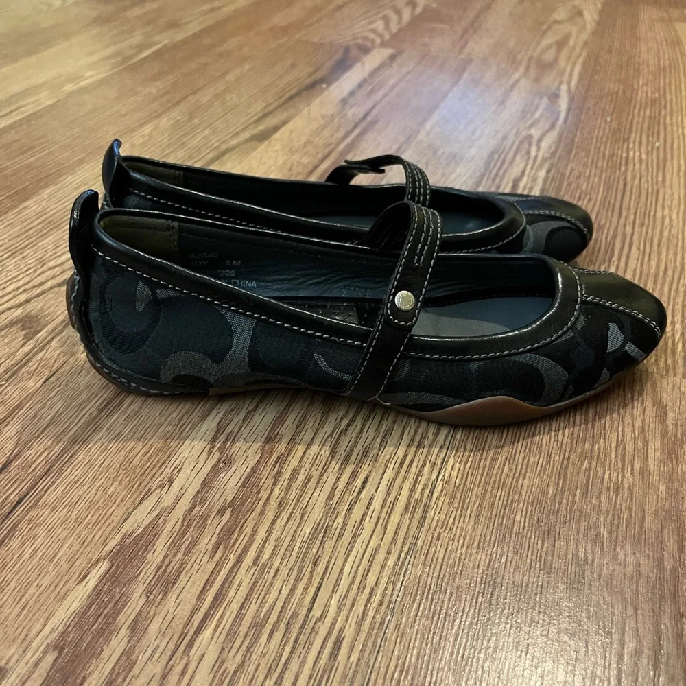 Coach Women's Black Signature Logo Mary Jane Shoes Leather and Canvas Joy Size 5 - Picture 7 of 15